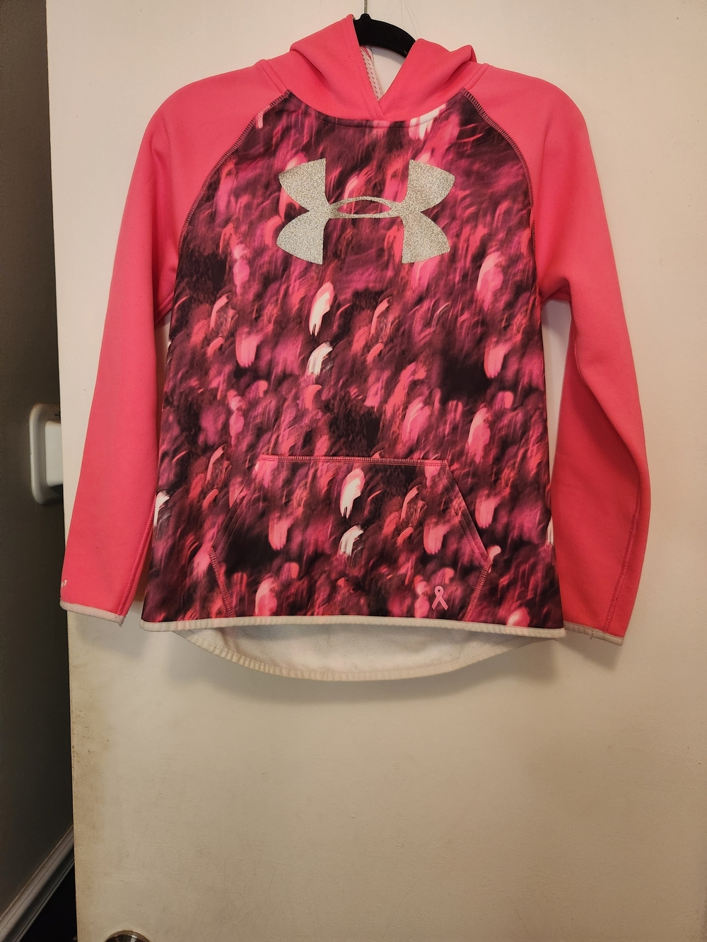 Under Armour Girls Pink & Black Patterned Hoodie L